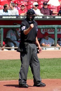 baseball_umpire_20041 baseball_umpire_20041