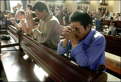 praying-in-church